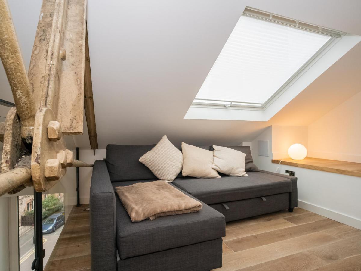 Pass The Keys Stunning 3 Bed Loft Style Apt With Free Parking Edinburg Exteriör bild