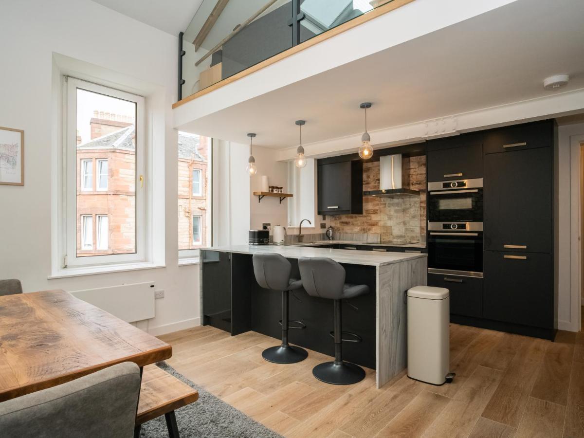 Pass The Keys Stunning 3 Bed Loft Style Apt With Free Parking Edinburg Exteriör bild