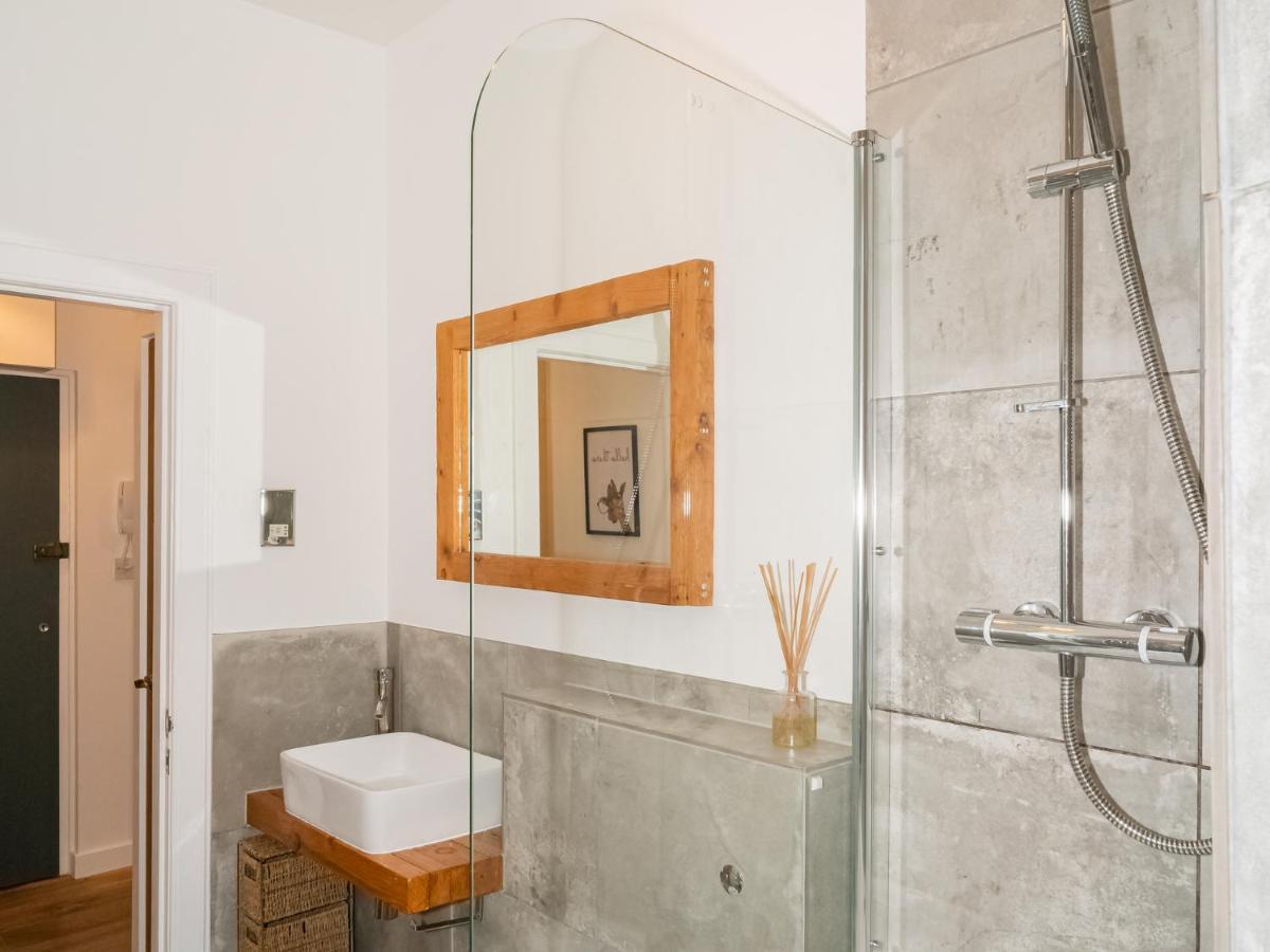 Pass The Keys Stunning 3 Bed Loft Style Apt With Free Parking Edinburg Exteriör bild